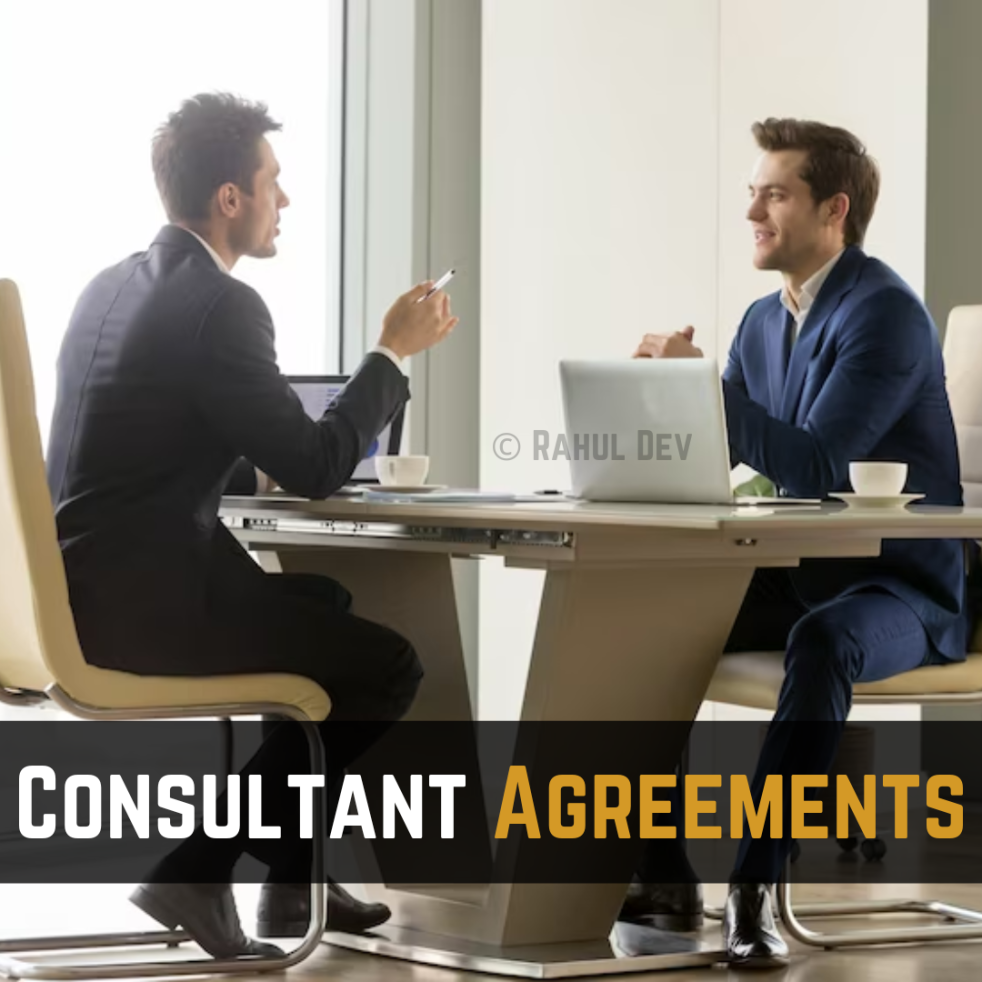 client and consultant discussing consultant agreement